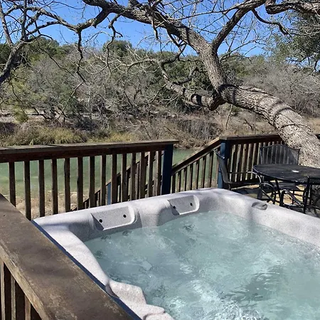 Bandera Stronghold Retreat